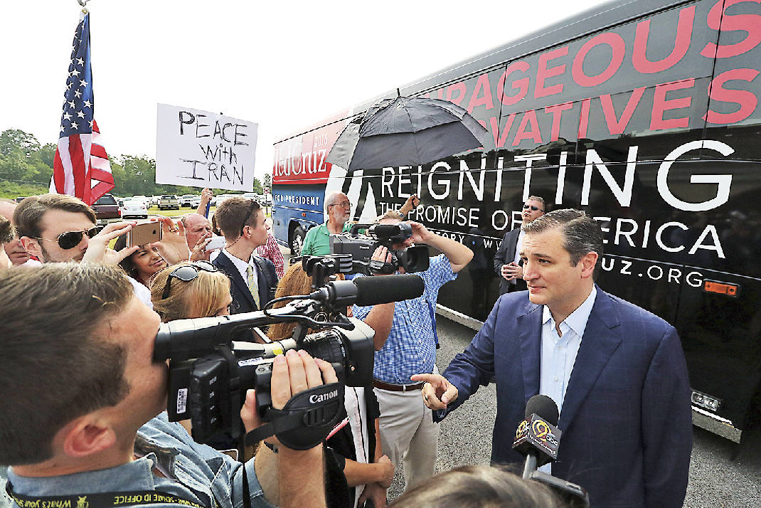Cruz Warmly Welcomed in Tennessee