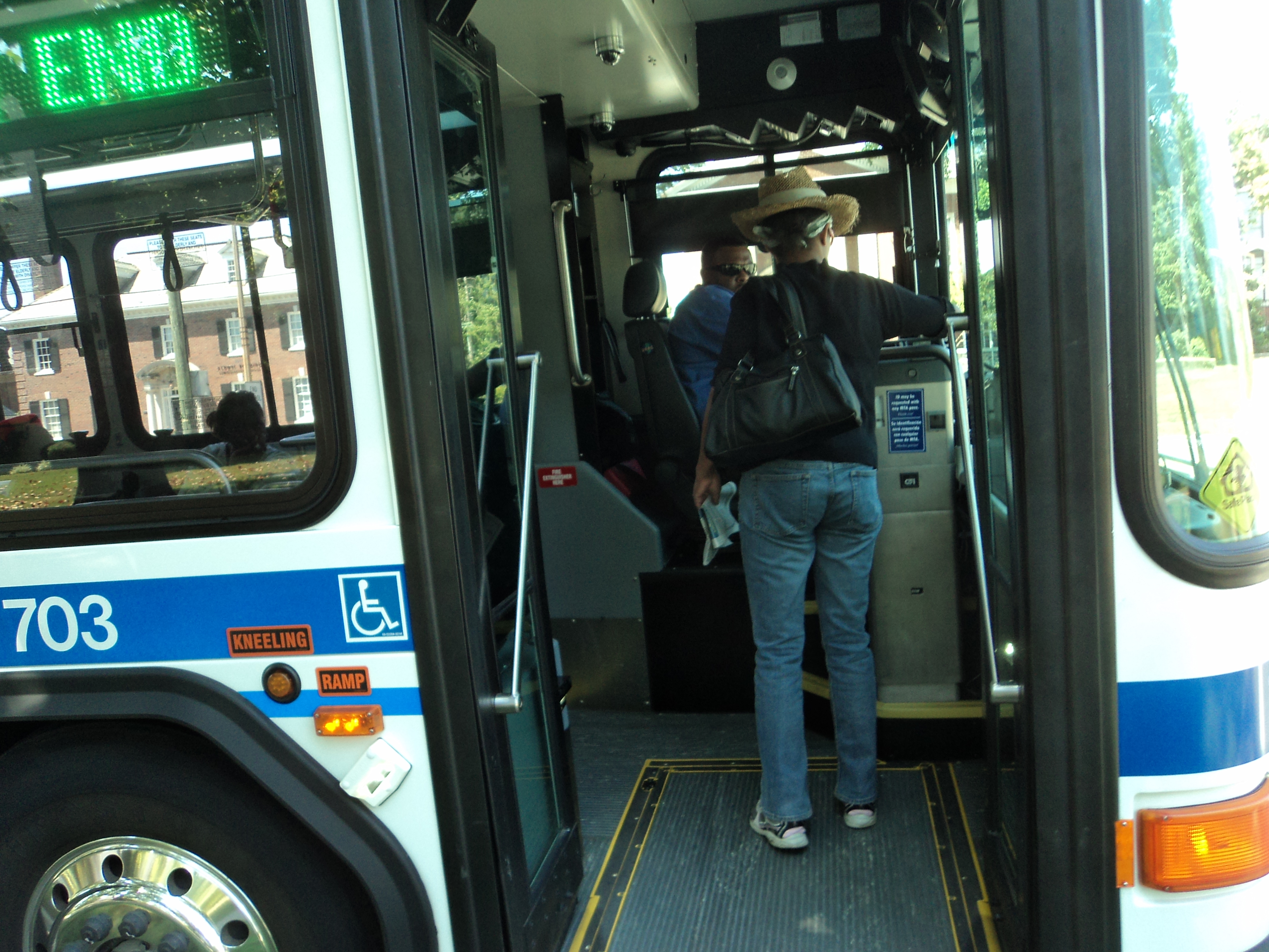Free New Year’s Bus Rides in Metro Courtesy of Miller Lite