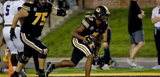 See Luther Burden III score TD on direct snap for Mizzou vs. LA Tech football